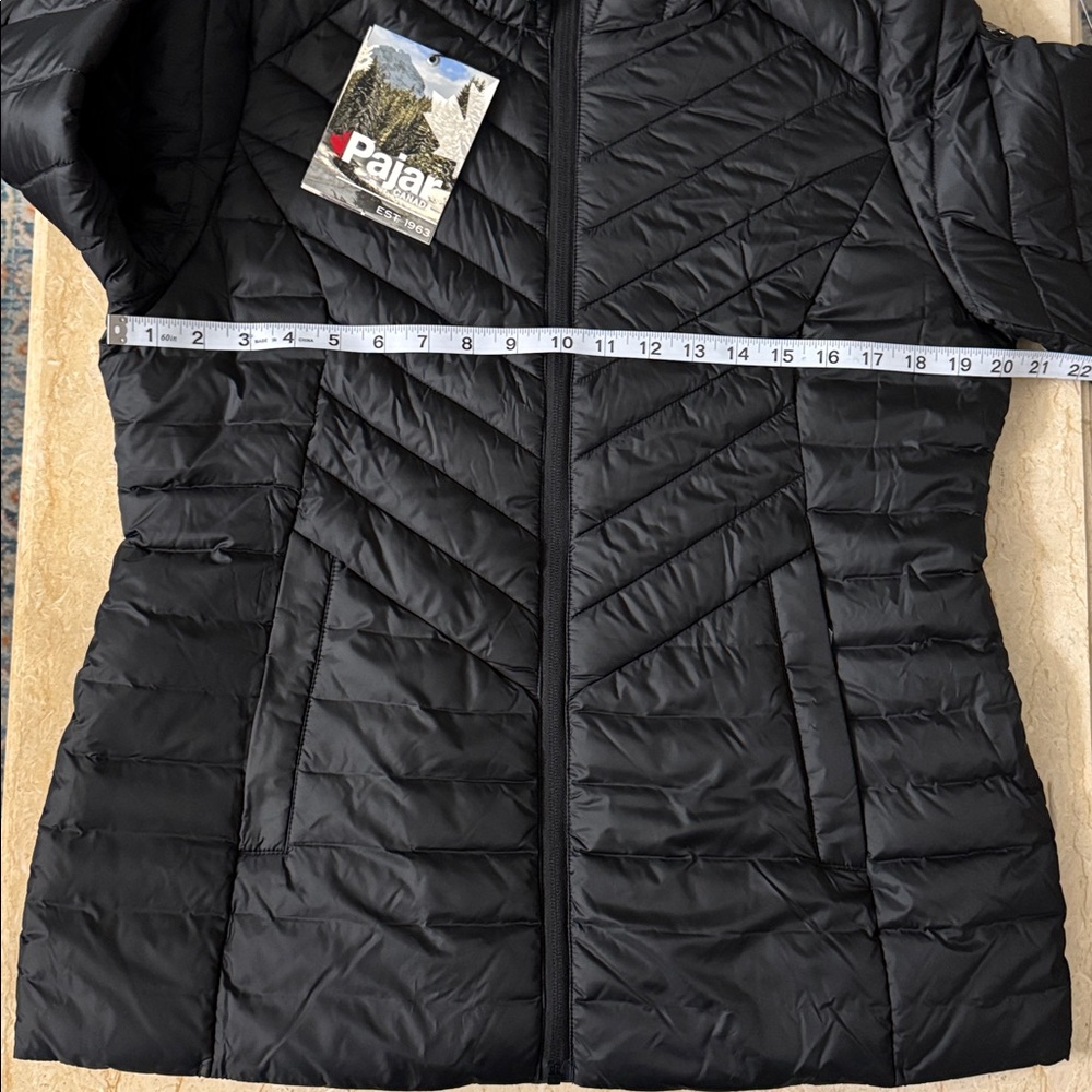 NWT Pajar Canada Women's COLETTE Lightweight Puffer. $319 - Picture 12 of 16